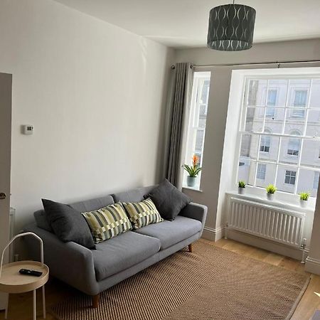 Lovely 1 Bed Flat *Free Parking* Hoe/Barbican Plymouth Exterior photo